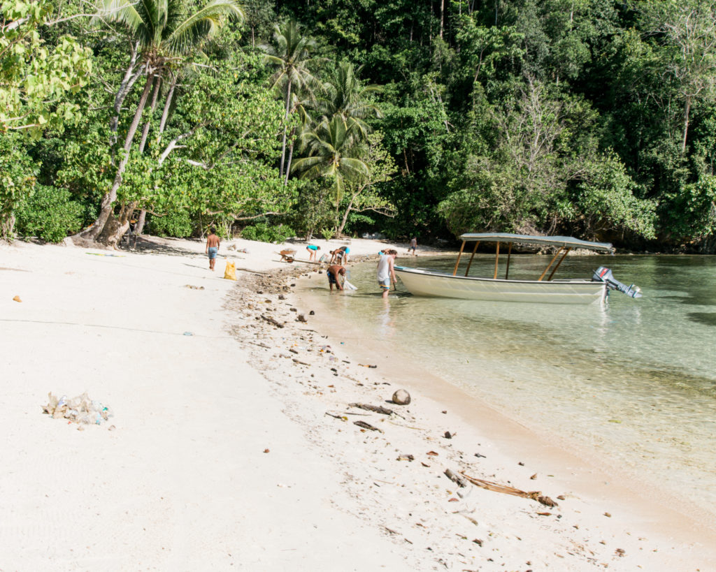 Nachhaltig reisen: Beach-Cleanup in Indonesien